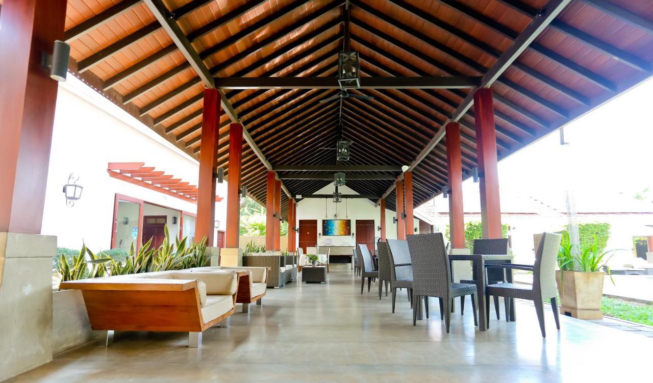 Hotel Swanee Grand Negombo Exterior foto