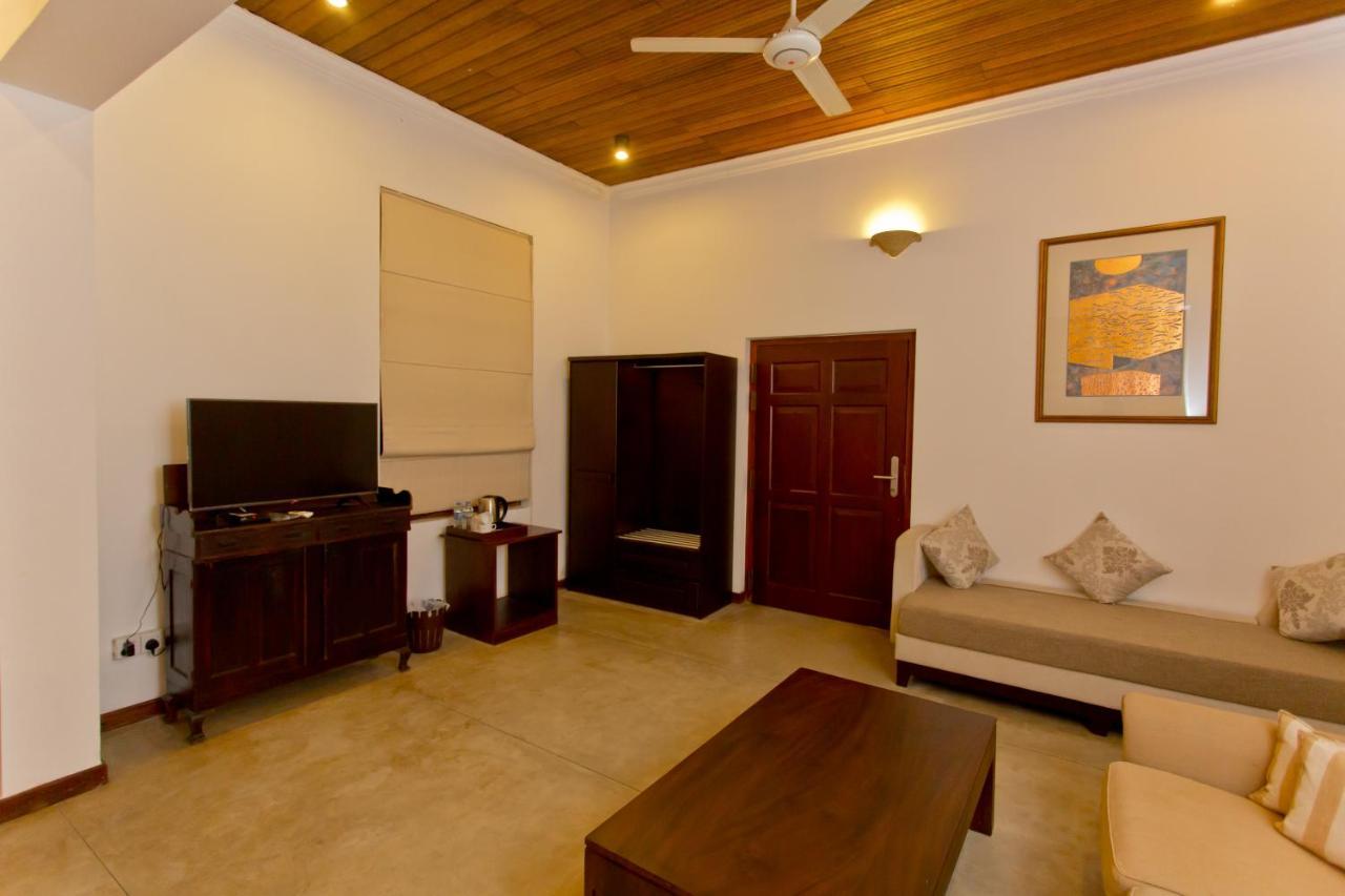 Hotel Swanee Grand Negombo Exterior foto